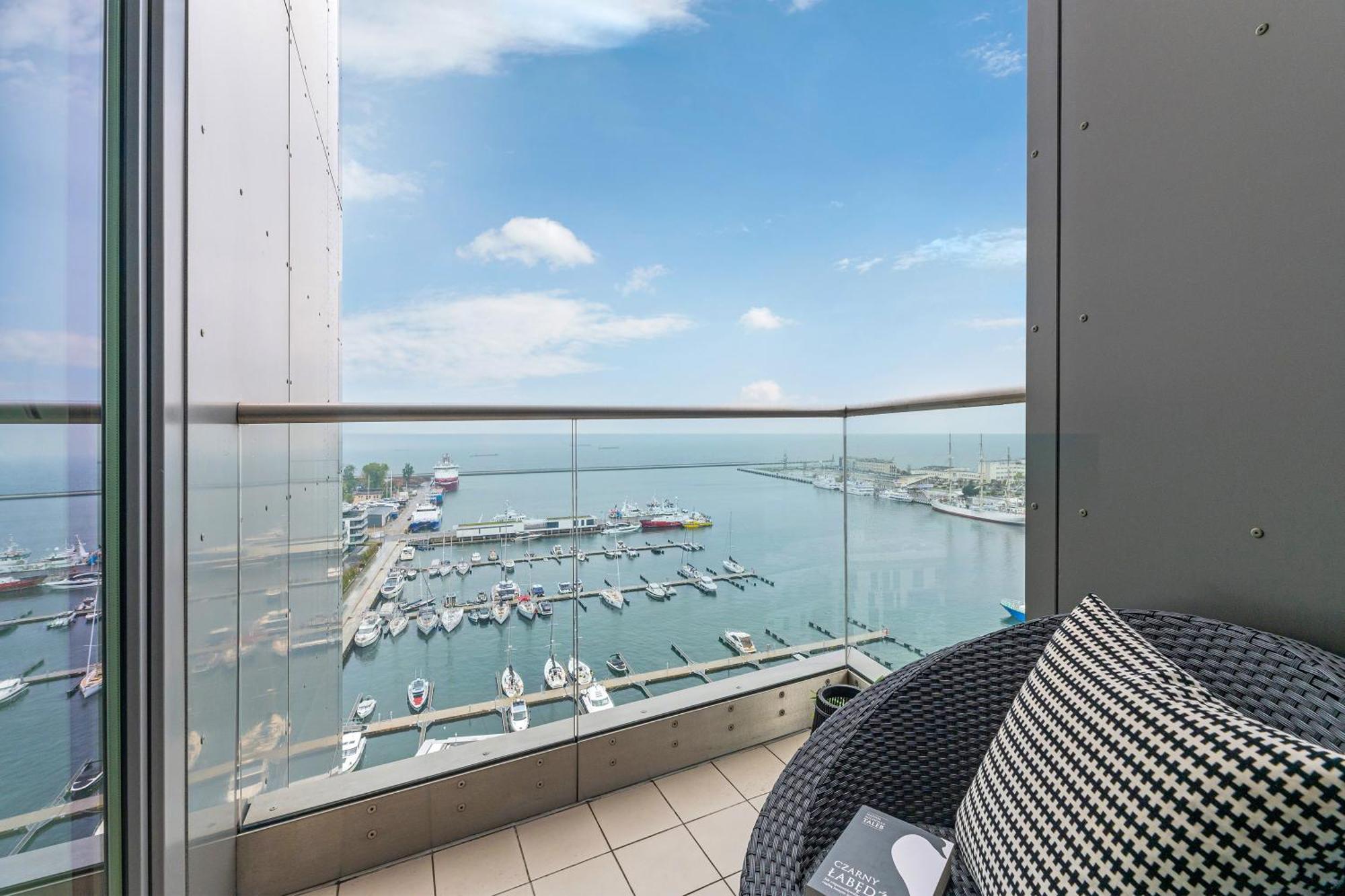 Sea Towers Apartment Gdynia Exterior photo