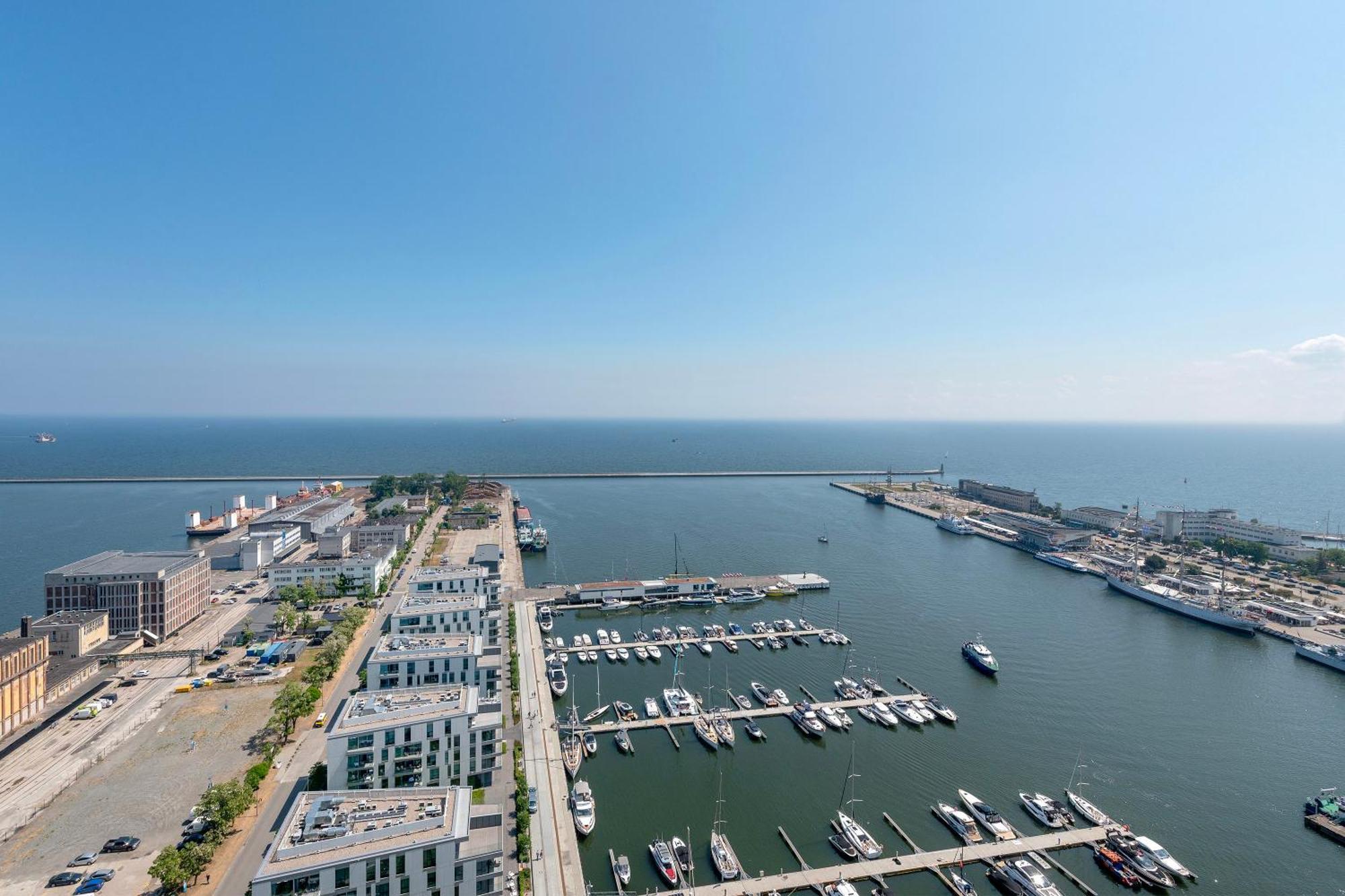 Sea Towers Apartment Gdynia Exterior photo