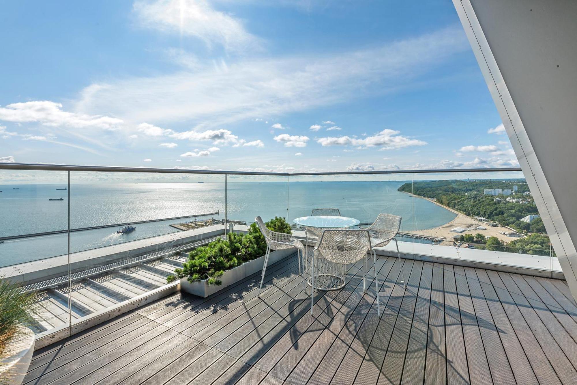 Sea Towers Apartment Gdynia Exterior photo